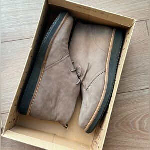 Clarks Gilck Willa Boots Sz 9